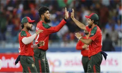 বাংলাদেশের জিততে লাগবে ১৩৬ রান