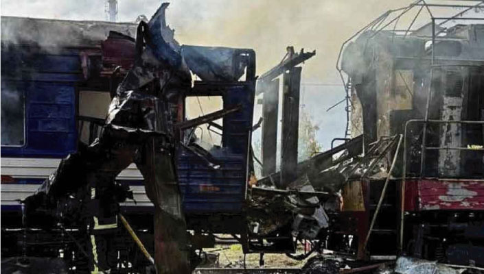 ইউক্রেনে ট্রেনে রাশিয়ার হামলা, নিহত ৩০